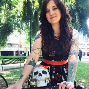 Meet your Posher, Shads